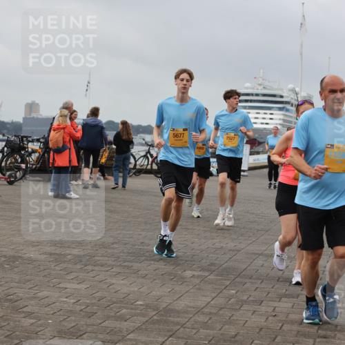13.09.2026 - Kiel Lauf Andreas Tolksdorf http://msf.ph/oto/10357718 13.09.2026 10:00:08 Kiellinie 39, 5677, 0980, 481, 2927, 1158 meine-sportfotos.de