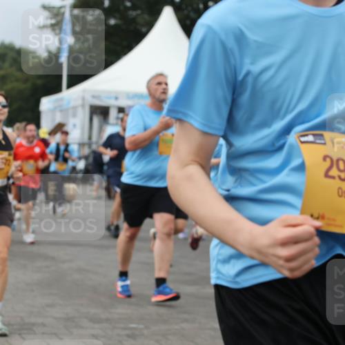 13.09.2026 - Kiel Lauf Andreas Tolksdorf http://msf.ph/oto/10357762 13.09.2026 10:00:12 Kiellinie 1, 39, 2927 meine-sportfotos.de