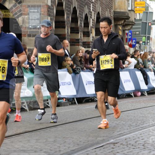 13.09.2026 - 21. swb-Marathon Bremen Strokosch-Dieckow http://msf.ph/oto/10358015 13.09.2026 10:57:20 Ziel 10157, 10408, 10610, 10772, 11000, 11079, 11236, 11328, 11484, 11946, 12032, 12284, 10177, 10226, 10300, 10394, 10517, 10518, 11106, 11365, 11480, 11498, 11609, 11734, 11965, 11966, 12037, 12111, 12372 meine-sportfotos.de