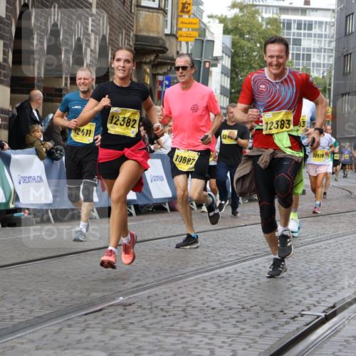 13.09.2026 - 21. swb-Marathon Bremen Strokosch-Dieckow http://msf.ph/oto/10358199 13.09.2026 10:57:24 Ziel 10157, 10166, 10408, 10578, 10700, 10772, 10969, 11000, 11079, 11236, 11292, 11328, 11484, 11667, 11946, 12032, 10177, 10300, 10394, 11106, 11245, 11365, 11480, 11498, 11734, 11965, 11966, 12037, 12111, 12222, 12372 meine-sportfotos.de