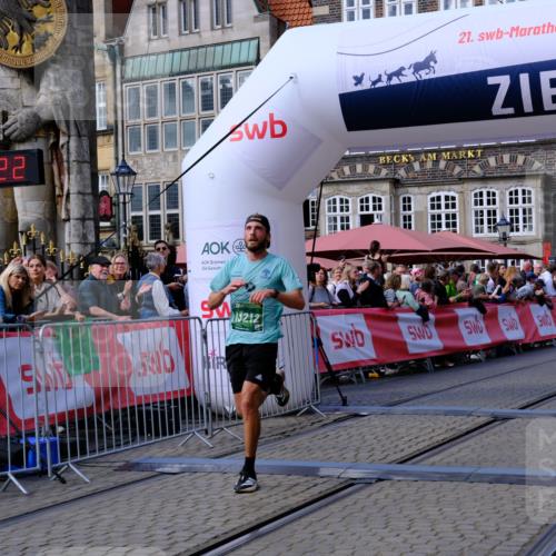 13.09.2026 - 21. swb-Marathon Bremen Tim E. http://msf.ph/oto/10358486 13.09.2026 12:54:11 Ziel 272, 5160, 13212 meine-sportfotos.de