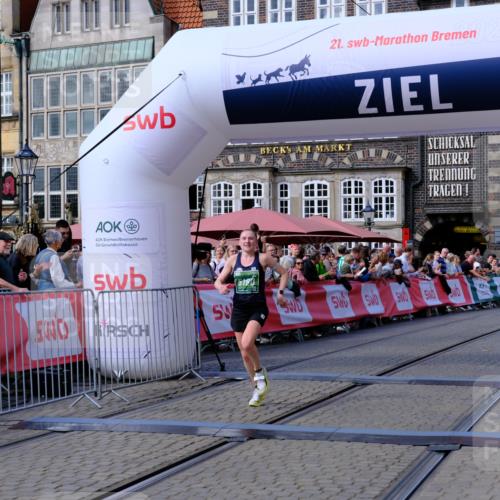 13.09.2026 - 21. swb-Marathon Bremen Tim E. http://msf.ph/oto/10358522 13.09.2026 12:54:16 Ziel 5160, 6112, 13212 meine-sportfotos.de
