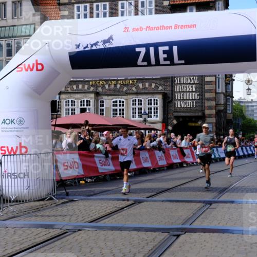 13.09.2026 - 21. swb-Marathon Bremen Tim E. http://msf.ph/oto/10358583 13.09.2026 12:54:24 Ziel 1256, 1629, 6112, 9399, 9617 meine-sportfotos.de