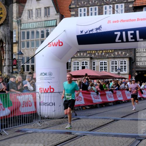13.09.2026 - 21. swb-Marathon Bremen Tim E. http://msf.ph/oto/10358855 13.09.2026 12:54:33 Ziel 1256, 1629, 6112, 9399, 9617 meine-sportfotos.de