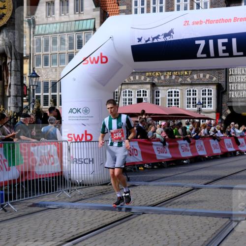 13.09.2026 - 21. swb-Marathon Bremen Tim E. http://msf.ph/oto/10358970 13.09.2026 12:54:53 Ziel 1020 meine-sportfotos.de