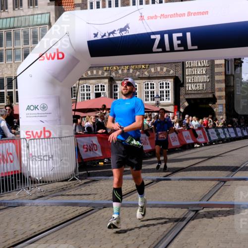13.09.2026 - 21. swb-Marathon Bremen Tim E. http://msf.ph/oto/10359236 13.09.2026 12:55:22 Ziel 13085 meine-sportfotos.de