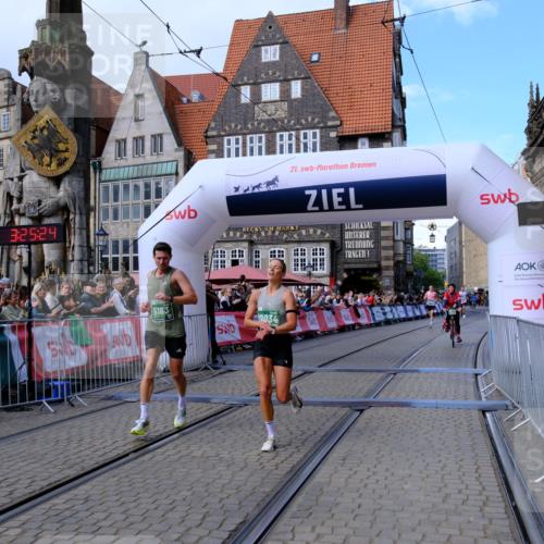 13.09.2026 - 21. swb-Marathon Bremen Tim E. http://msf.ph/oto/10359544 13.09.2026 12:56:13 Ziel 1583, 2072, 5163, 10034, 13080 meine-sportfotos.de