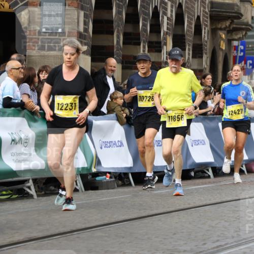 13.09.2026 - 21. swb-Marathon Bremen Strokosch-Dieckow http://msf.ph/oto/10359802 13.09.2026 10:57:56 Ziel 10177, 10300, 10394, 10460, 11106, 11153, 11245, 11365, 11480, 11498, 11532, 11568, 11734, 11965, 11966, 12037, 12111, 12222, 12264, 12372, 10494, 10543, 10604, 10673, 10826, 10828, 10903, 10914, 10931, 10932, 11295, 11332, 11752, 11863, 11884, 12441, 12482 meine-sportfotos.de