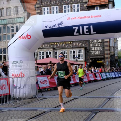 13.09.2026 - 21. swb-Marathon Bremen Tim E. http://msf.ph/oto/10360295 13.09.2026 12:57:20 Ziel 365, 573, 850, 3368, 6201, 7118, 7671 meine-sportfotos.de