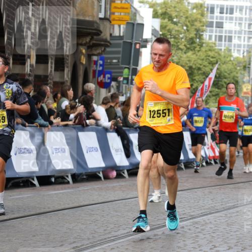 13.09.2026 - 21. swb-Marathon Bremen Strokosch-Dieckow http://msf.ph/oto/10360357 13.09.2026 10:58:06 Ziel 10078, 10460, 10565, 10707, 10728, 11153, 11245, 11532, 11568, 11824, 11856, 12222, 12228, 12231, 12264, 12427, 12551, 12555, 10249, 10494, 10530, 10673, 10750, 10798, 10828, 10914, 11120, 11131, 11202, 11295, 11388, 11403, 11420, 11750, 11752, 11884, 11906, 11952, 12017, 12092, 12386, 12387, 12441, 12482 meine-sportfotos.de