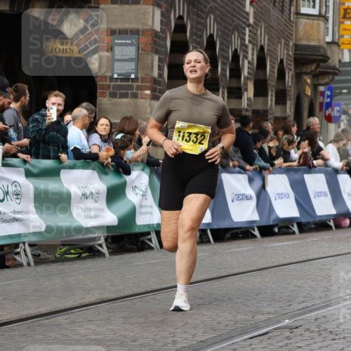 13.09.2026 - 21. swb-Marathon Bremen Strokosch-Dieckow http://msf.ph/oto/10360493 13.09.2026 10:58:08 Ziel 10078, 10460, 10559, 10565, 10707, 10728, 11136, 11153, 11332, 11532, 11568, 11824, 11856, 12222, 12228, 12231, 12264, 12427, 12551, 12555, 10249, 10494, 10530, 10673, 10750, 10798, 11120, 11131, 11202, 11295, 11388, 11403, 11420, 11686, 11750, 11752, 11884, 11906, 11952, 12017, 12092, 12386, 12387, 12482 meine-sportfotos.de