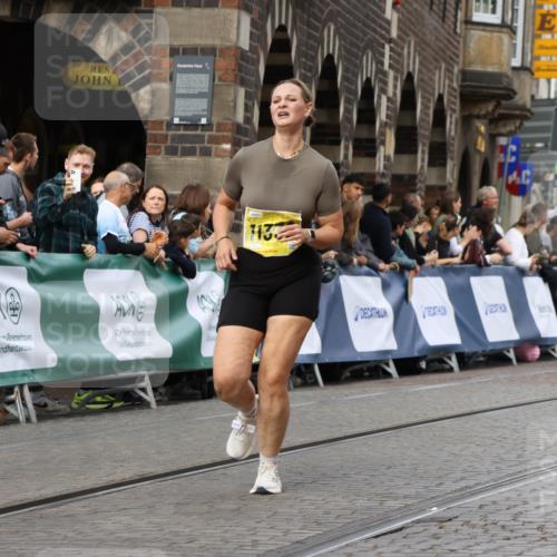 13.09.2026 - 21. swb-Marathon Bremen Strokosch-Dieckow http://msf.ph/oto/10360517 13.09.2026 10:58:08 Ziel 10078, 10460, 10559, 10565, 10707, 10728, 11136, 11153, 11332, 11532, 11568, 11824, 11856, 12222, 12228, 12231, 12264, 12427, 12551, 12555, 10249, 10494, 10530, 10673, 10750, 10798, 11120, 11131, 11202, 11295, 11388, 11403, 11420, 11686, 11750, 11752, 11884, 11906, 11952, 12017, 12092, 12386, 12387, 12482 meine-sportfotos.de