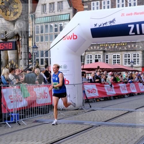 13.09.2026 - 21. swb-Marathon Bremen Tim E. http://msf.ph/oto/10360526 13.09.2026 12:57:37 Ziel 850, 1875, 2986, 3368, 5912, 6264 meine-sportfotos.de