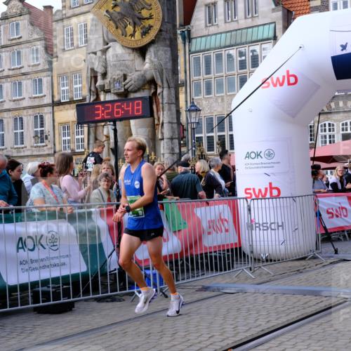 13.09.2026 - 21. swb-Marathon Bremen Tim E. http://msf.ph/oto/10360565 13.09.2026 12:57:37 Ziel 850, 1875, 2986, 3368, 5912, 6264 meine-sportfotos.de