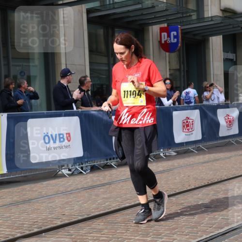 13.09.2026 - 21. swb-Marathon Bremen Strokosch-Dieckow http://msf.ph/oto/10360955 13.09.2026 11:21:18 Ziel 11104, 11262, 11821, 11780 meine-sportfotos.de