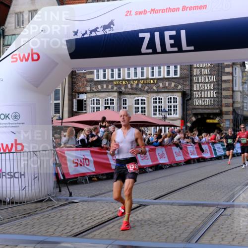 13.09.2026 - 21. swb-Marathon Bremen Tim E. http://msf.ph/oto/10361199 13.09.2026 12:58:47 Ziel 346, 1472, 2049, 5672, 6198, 8311, 8394 meine-sportfotos.de