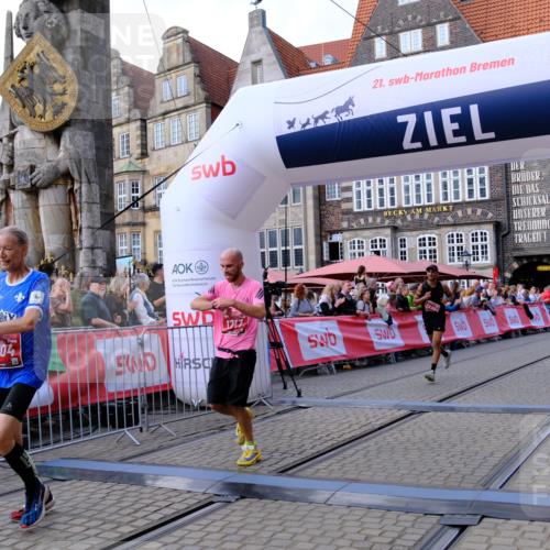 13.09.2026 - 21. swb-Marathon Bremen Tim E. http://msf.ph/oto/10361491 13.09.2026 12:59:04 Ziel 1576, 2049, 3624, 4847, 5672, 6929, 8065 meine-sportfotos.de