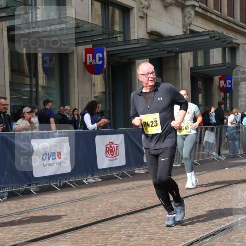 13.09.2026 - 21. swb-Marathon Bremen Strokosch-Dieckow http://msf.ph/oto/10361512 13.09.2026 11:22:10 Ziel 10710, 10968, 11423, 11579, 12444, 11639, 11698, 12157, 12211 meine-sportfotos.de