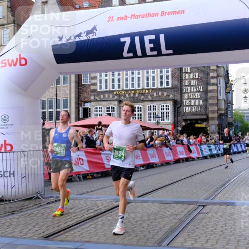 13.09.2026 - 21. swb-Marathon Bremen Tim E. http://msf.ph/oto/10361654 13.09.2026 12:59:14 Ziel 1118, 1576, 3624, 3688, 4399, 4847, 6929, 8065, 8994, 9120, 9329 meine-sportfotos.de