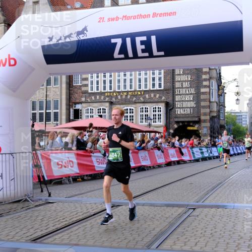 13.09.2026 - 21. swb-Marathon Bremen Tim E. http://msf.ph/oto/10361733 13.09.2026 12:59:18 Ziel 1118, 3584, 3624, 3688, 4399, 4847, 6991, 8065, 8994, 9120, 9329 meine-sportfotos.de