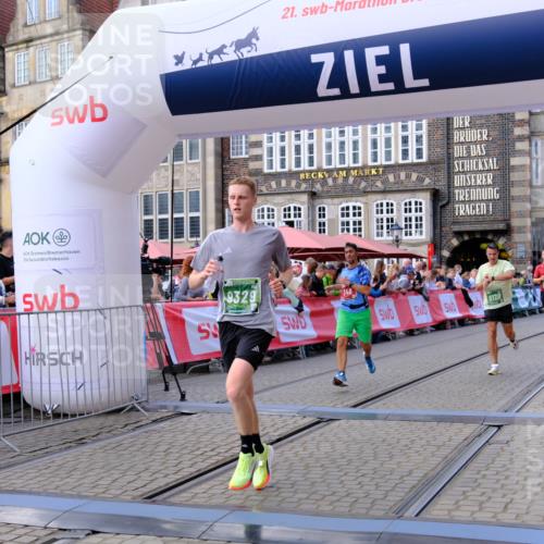 13.09.2026 - 21. swb-Marathon Bremen Tim E. http://msf.ph/oto/10361800 13.09.2026 12:59:21 Ziel 1118, 1508, 3584, 3624, 3688, 4399, 4847, 6991, 8065, 8994, 9120, 9329 meine-sportfotos.de