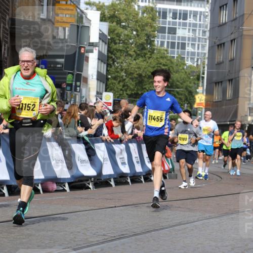 13.09.2026 - 21. swb-Marathon Bremen Strokosch-Dieckow http://msf.ph/oto/10361805 13.09.2026 10:58:32 Ziel 10249, 10494, 10530, 10543, 10604, 10673, 10750, 10798, 10826, 10828, 10903, 10914, 10931, 10932, 11120, 11131, 11202, 11295, 11388, 11403, 11420, 11750, 11752, 11884, 11906, 11952, 12017, 12092, 12386, 12387, 12441, 12482, 11030, 11189, 11228, 11488, 11743, 11955, 12237, 12320, 12505 meine-sportfotos.de