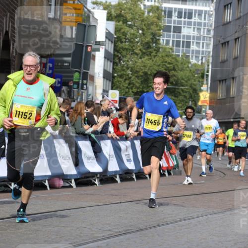 13.09.2026 - 21. swb-Marathon Bremen Strokosch-Dieckow http://msf.ph/oto/10361849 13.09.2026 10:58:32 Ziel 10249, 10494, 10530, 10543, 10604, 10673, 10750, 10798, 10826, 10828, 10903, 10914, 10931, 10932, 11120, 11131, 11202, 11295, 11388, 11403, 11420, 11750, 11752, 11884, 11906, 11952, 12017, 12092, 12386, 12387, 12441, 12482, 11030, 11189, 11228, 11488, 11743, 11955, 12237, 12320, 12505 meine-sportfotos.de
