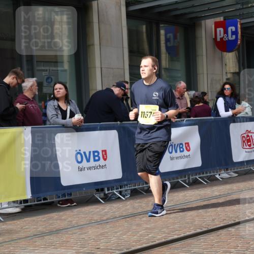 13.09.2026 - 21. swb-Marathon Bremen Strokosch-Dieckow http://msf.ph/oto/10361865 13.09.2026 11:22:32 Ziel 11574, 12083, 10710, 10968, 11423, 11579, 12444 meine-sportfotos.de