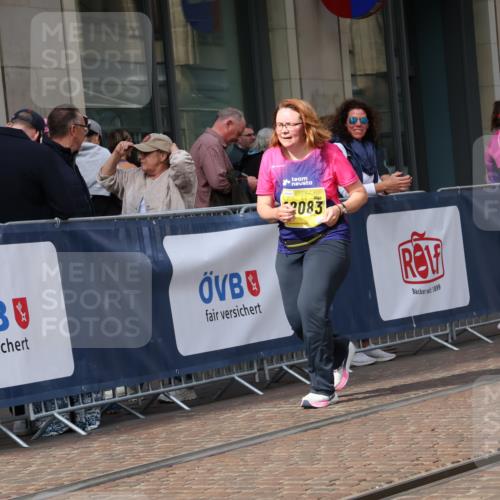 13.09.2026 - 21. swb-Marathon Bremen Strokosch-Dieckow http://msf.ph/oto/10361942 13.09.2026 11:22:42 Ziel 12083, 10710, 10968, 11423, 11574, 11579, 12444 meine-sportfotos.de