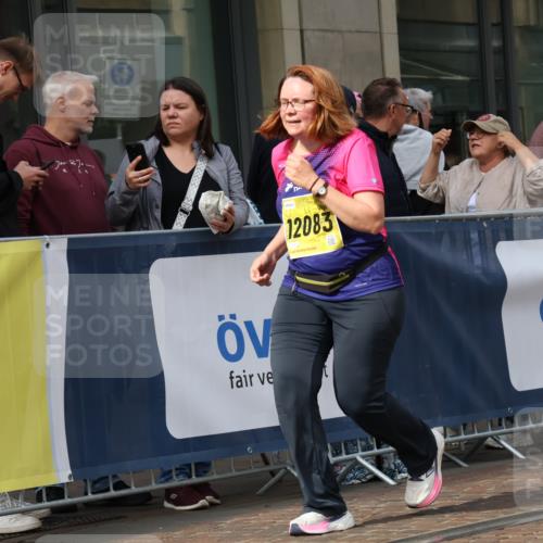 13.09.2026 - 21. swb-Marathon Bremen Strokosch-Dieckow http://msf.ph/oto/10361960 13.09.2026 11:22:44 Ziel 10349, 12083, 10710, 10968, 11423, 11574, 11579 meine-sportfotos.de