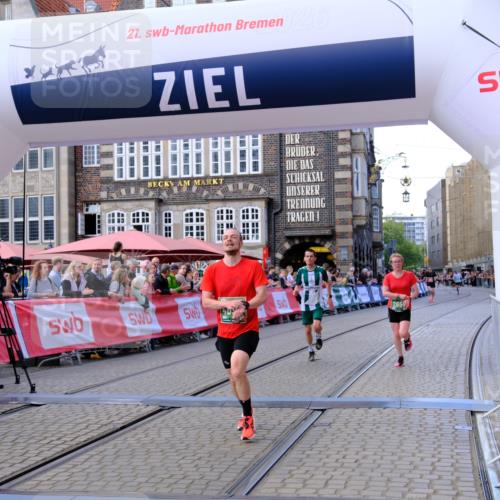 13.09.2026 - 21. swb-Marathon Bremen Tim E. http://msf.ph/oto/10362292 13.09.2026 12:59:40 Ziel 658, 1248, 1508, 1751, 1800, 1993, 2651, 3251, 4096, 8383, 9533 meine-sportfotos.de