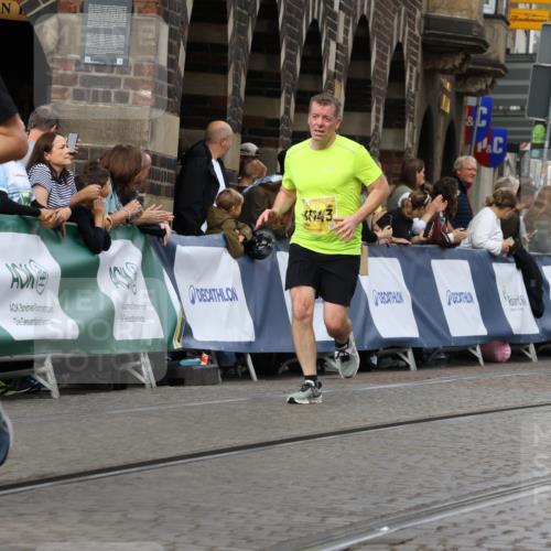 13.09.2026 - 21. swb-Marathon Bremen Strokosch-Dieckow http://msf.ph/oto/10362388 13.09.2026 10:58:48 Ziel 10878, 10879, 11004, 11152, 11189, 11202, 11384, 11403, 11455, 11686, 11750, 11906, 11953, 11955, 12092, 12180, 12237, 12320, 12499, 12505, 12518, 10254, 10383, 10427, 10477, 10485, 10787, 10794, 10843, 11034, 11267, 11278, 11602, 12015, 12127, 12130, 12131, 12176, 12271, 12297, 12414 meine-sportfotos.de