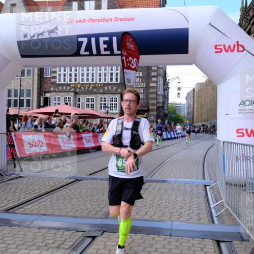 13.09.2026 - 21. swb-Marathon Bremen Tim E. http://msf.ph/oto/10362497 13.09.2026 13:00:05 Ziel 126, 277, 807, 1320, 1485, 1852, 4964, 5828, 6557, 8850, 9153 meine-sportfotos.de