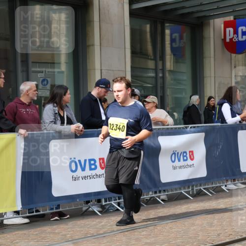 13.09.2026 - 21. swb-Marathon Bremen Strokosch-Dieckow http://msf.ph/oto/10362511 13.09.2026 11:23:16 Ziel 11266, 11663, 12340, 12440, 10349, 10754, 10925, 12083 meine-sportfotos.de