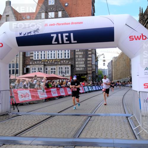 13.09.2026 - 21. swb-Marathon Bremen Tim E. http://msf.ph/oto/10362768 13.09.2026 13:00:22 Ziel 603, 735, 912, 1571, 1758, 1911, 1930, 7170, 8689, 9153 meine-sportfotos.de