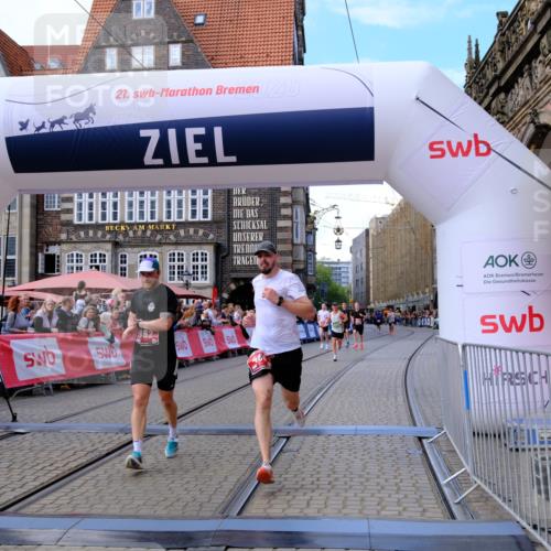 13.09.2026 - 21. swb-Marathon Bremen Tim E. http://msf.ph/oto/10362798 13.09.2026 13:00:23 Ziel 603, 735, 912, 1571, 1758, 1911, 1930, 7170, 8689, 9153 meine-sportfotos.de