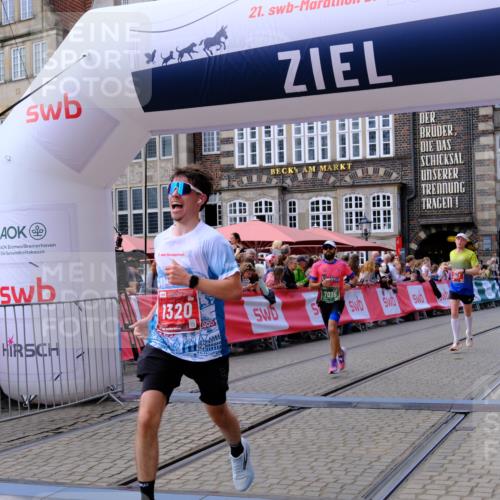 13.09.2026 - 21. swb-Marathon Bremen Tim E. http://msf.ph/oto/10363028 13.09.2026 13:00:38 Ziel 671, 912, 2683, 5776, 7015, 8689 meine-sportfotos.de