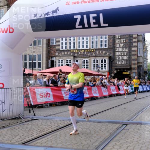 13.09.2026 - 21. swb-Marathon Bremen Tim E. http://msf.ph/oto/10363138 13.09.2026 13:00:41 Ziel 671, 912, 1550, 1754, 2683, 5776, 7015 meine-sportfotos.de