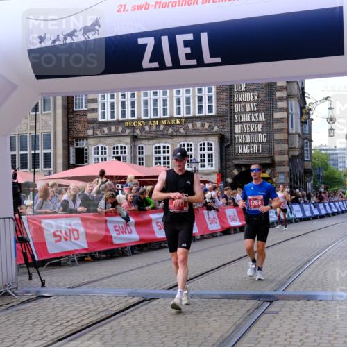 13.09.2026 - 21. swb-Marathon Bremen Tim E. http://msf.ph/oto/10363365 13.09.2026 13:00:53 Ziel 371, 453, 1136, 1550, 1754, 2141, 4904 meine-sportfotos.de