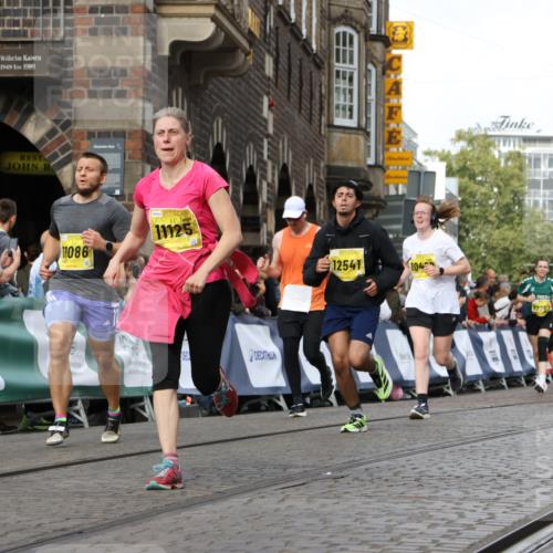 13.09.2026 - 21. swb-Marathon Bremen Strokosch-Dieckow http://msf.ph/oto/10363966 13.09.2026 10:59:24 Ziel 10383, 10415, 10427, 10477, 10668, 10787, 10843, 11034, 11125, 11267, 11278, 11301, 11302, 11602, 11913, 12015, 12118, 12127, 12130, 12131, 12200, 12271, 12297, 12414, 10147, 10745, 10922, 11151, 11207, 11519, 11594, 12295, 12481, 12527 meine-sportfotos.de