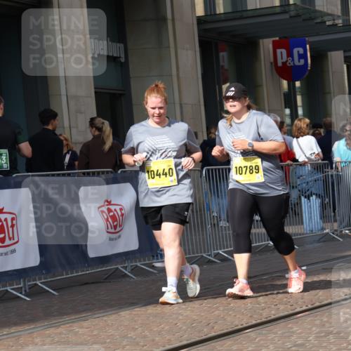 13.09.2026 - 21. swb-Marathon Bremen Strokosch-Dieckow http://msf.ph/oto/10364419 13.09.2026 11:27:06 Ziel 10440, 10627, 10789, 11031, 10573, 11254, 11851, 12377, 12408 meine-sportfotos.de