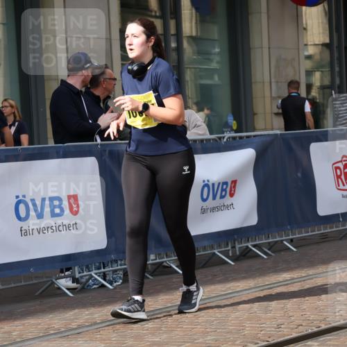 13.09.2026 - 21. swb-Marathon Bremen Strokosch-Dieckow http://msf.ph/oto/10364611 13.09.2026 11:27:14 Ziel 10440, 10627, 10789, 11031, 11254, 11851, 12377, 12408 meine-sportfotos.de