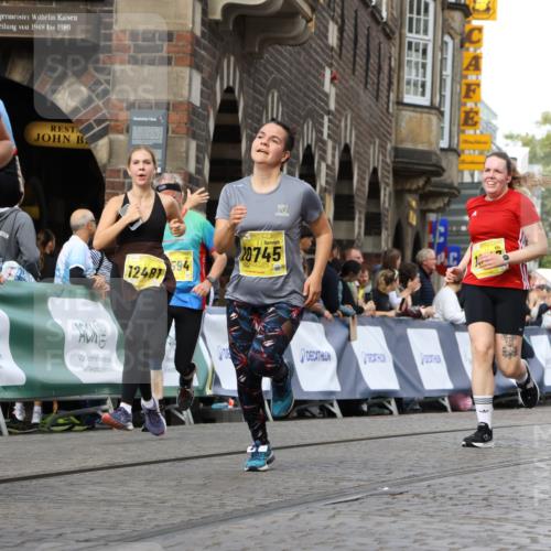 13.09.2026 - 21. swb-Marathon Bremen Strokosch-Dieckow http://msf.ph/oto/10364769 13.09.2026 10:59:41 Ziel 10377, 10492, 10745, 10922, 11086, 11125, 11151, 11207, 11301, 11302, 11500, 11519, 11873, 12118, 12267, 12295, 12537, 12541, 10175, 10236, 10355, 10669, 10691, 10928, 10929, 11054, 11056, 11089, 11194, 11419, 11427, 11501, 11637, 11803, 11904, 12138, 12238, 12239, 12242, 12243, 12388, 12480 meine-sportfotos.de