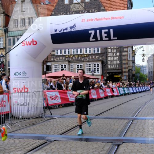 13.09.2026 - 21. swb-Marathon Bremen Tim E. http://msf.ph/oto/10365369 13.09.2026 13:02:56 Ziel 1795, 1850, 3609, 7841, 13237 meine-sportfotos.de