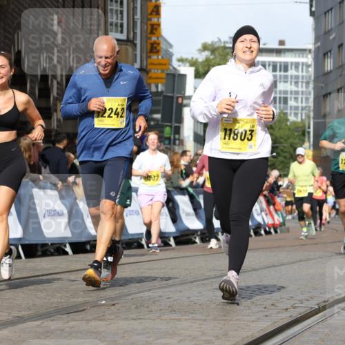 13.09.2026 - 21. swb-Marathon Bremen Strokosch-Dieckow http://msf.ph/oto/10365748 13.09.2026 10:59:58 Ziel 10147, 10355, 10669, 10745, 10928, 10929, 11056, 11089, 11151, 11194, 11207, 11419, 11501, 11519, 11594, 11803, 12138, 12295, 12480, 12481, 12527, 10758, 11071, 11158, 11159, 11160, 11250, 11259, 11445, 11453, 11524, 11525, 11528, 11587, 11588, 11589, 11907, 12123, 12274, 12352 meine-sportfotos.de