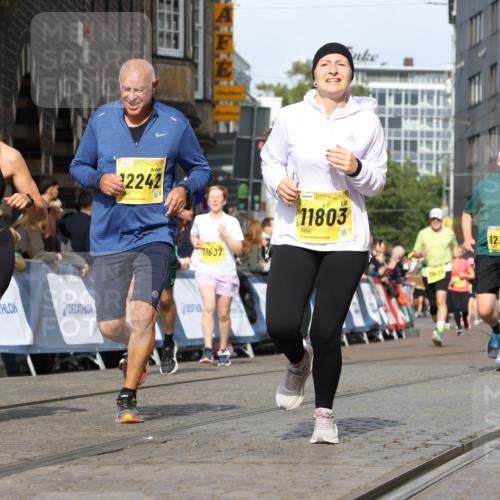 13.09.2026 - 21. swb-Marathon Bremen Strokosch-Dieckow http://msf.ph/oto/10365796 13.09.2026 10:59:58 Ziel 10147, 10355, 10669, 10745, 10928, 10929, 11056, 11089, 11151, 11194, 11207, 11419, 11501, 11519, 11594, 11803, 12138, 12295, 12480, 12481, 12527, 10758, 11071, 11158, 11159, 11160, 11250, 11259, 11445, 11453, 11524, 11525, 11528, 11587, 11588, 11589, 11907, 12123, 12274, 12352 meine-sportfotos.de