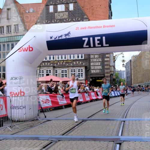 13.09.2026 - 21. swb-Marathon Bremen Tim E. http://msf.ph/oto/10365880 13.09.2026 13:03:26 Ziel 7206, 7478, 8028, 8331, 8756, 9200 meine-sportfotos.de