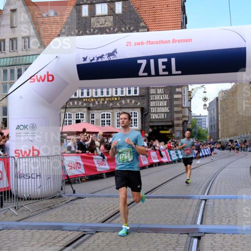 13.09.2026 - 21. swb-Marathon Bremen Tim E. http://msf.ph/oto/10365984 13.09.2026 13:03:28 Ziel 7206, 7478, 8028, 8756, 9200 meine-sportfotos.de