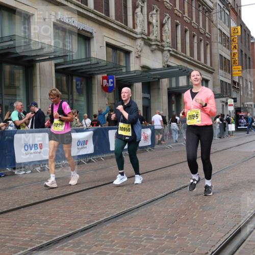 13.09.2026 - 21. swb-Marathon Bremen Strokosch-Dieckow http://msf.ph/oto/10366058 13.09.2026 11:30:21 Ziel 10650, 11025, 11195, 12535 meine-sportfotos.de