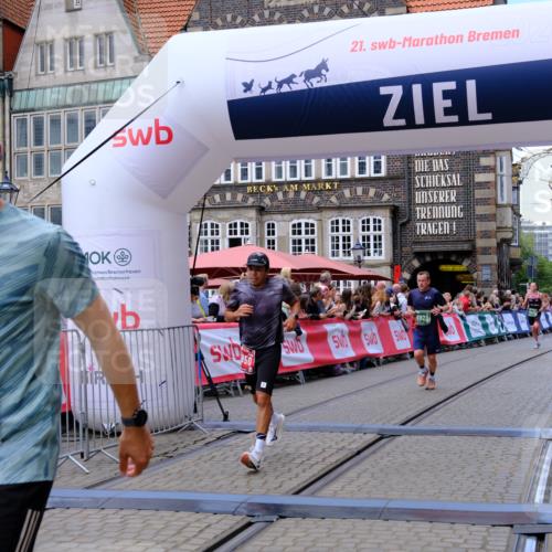 13.09.2026 - 21. swb-Marathon Bremen Tim E. http://msf.ph/oto/10366111 13.09.2026 13:03:33 Ziel 7206, 7478, 8028, 8756, 9200 meine-sportfotos.de
